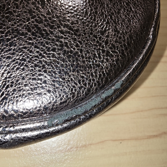 COACH Bronze Round Zip Coin Purse Metallic Pouch Wristlet Keyring *** - Picture 10 of 10